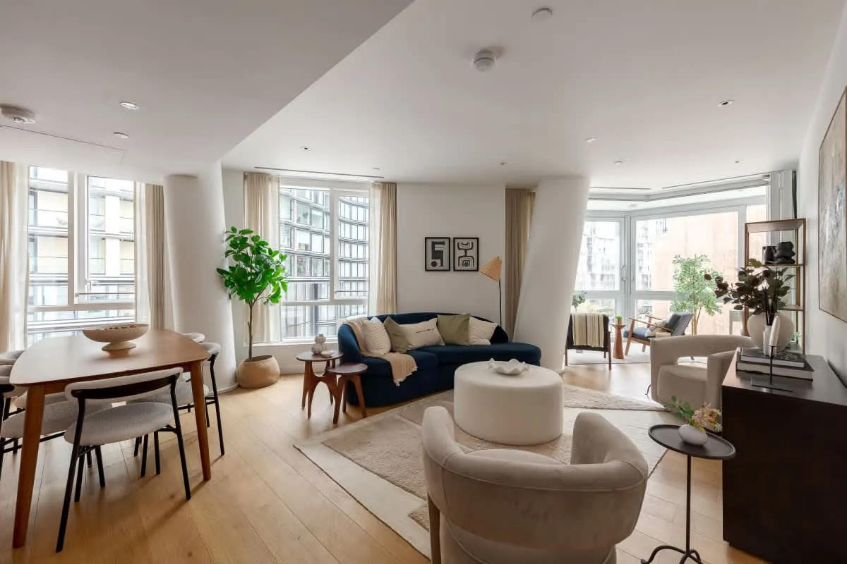 3 bed flat for sale, Prospect Way, London, SW11