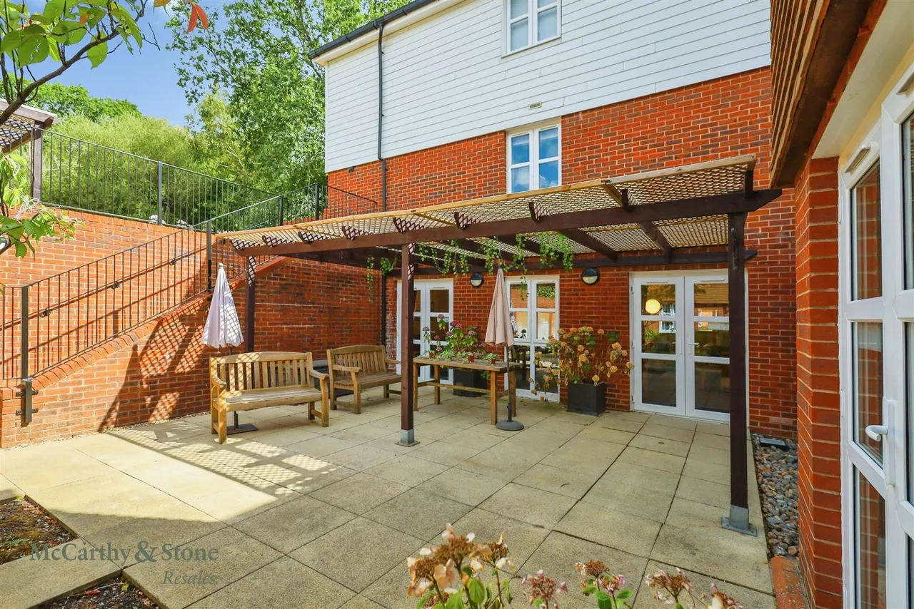 Mutton Hall Hill, Heathfield, TN21, photo 20