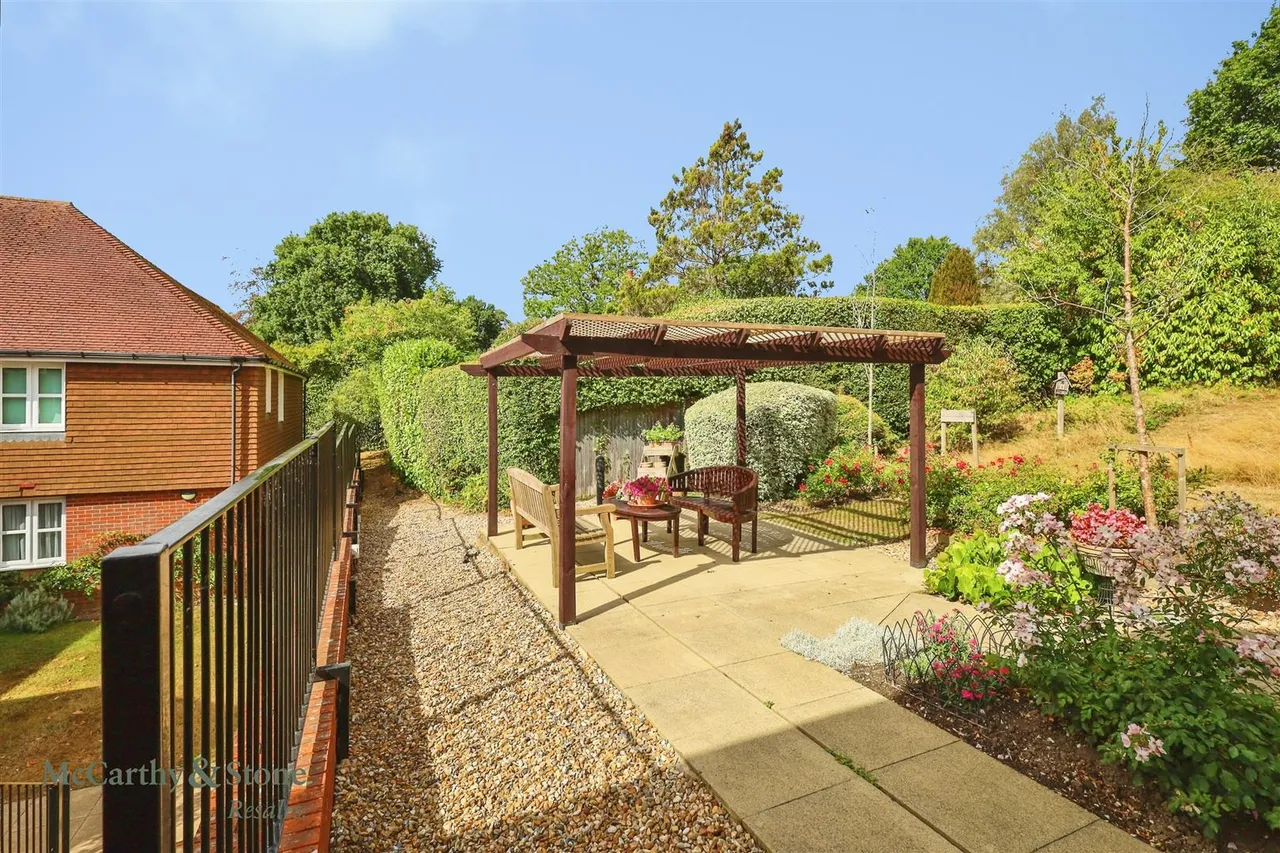 Mutton Hall Hill, Heathfield, TN21, photo 21