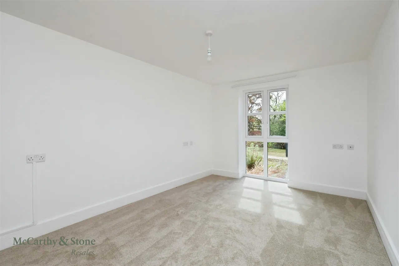 Mutton Hall Hill, Heathfield, TN21, photo 6