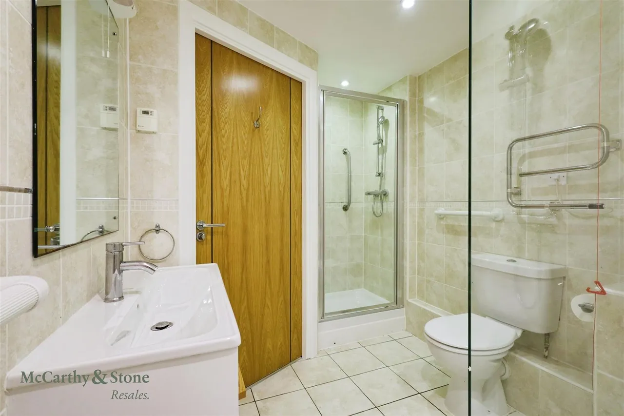 Mutton Hall Hill, Heathfield, TN21, photo 5