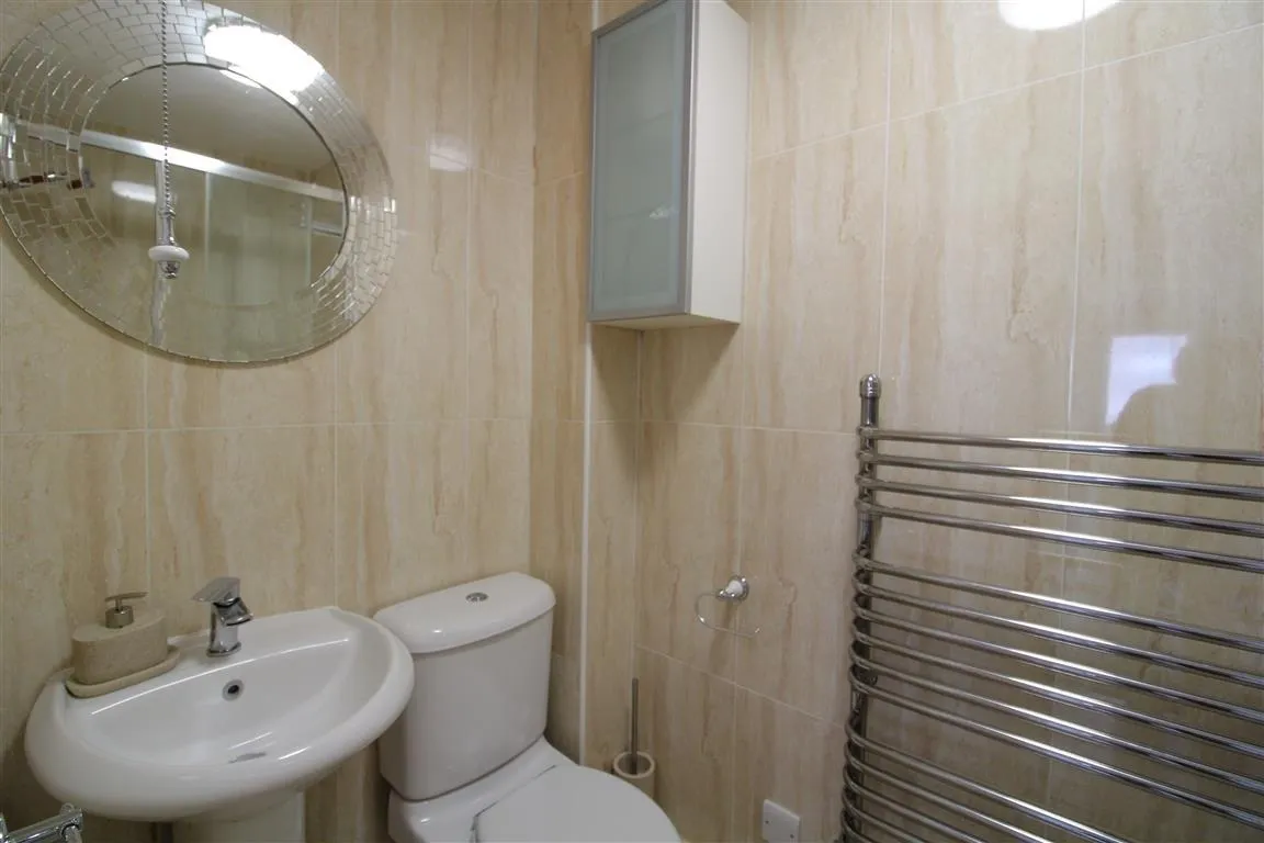 Two Bedroom Apartment, No Chain, Next To Taplow Station, Maidenhead, photo 10