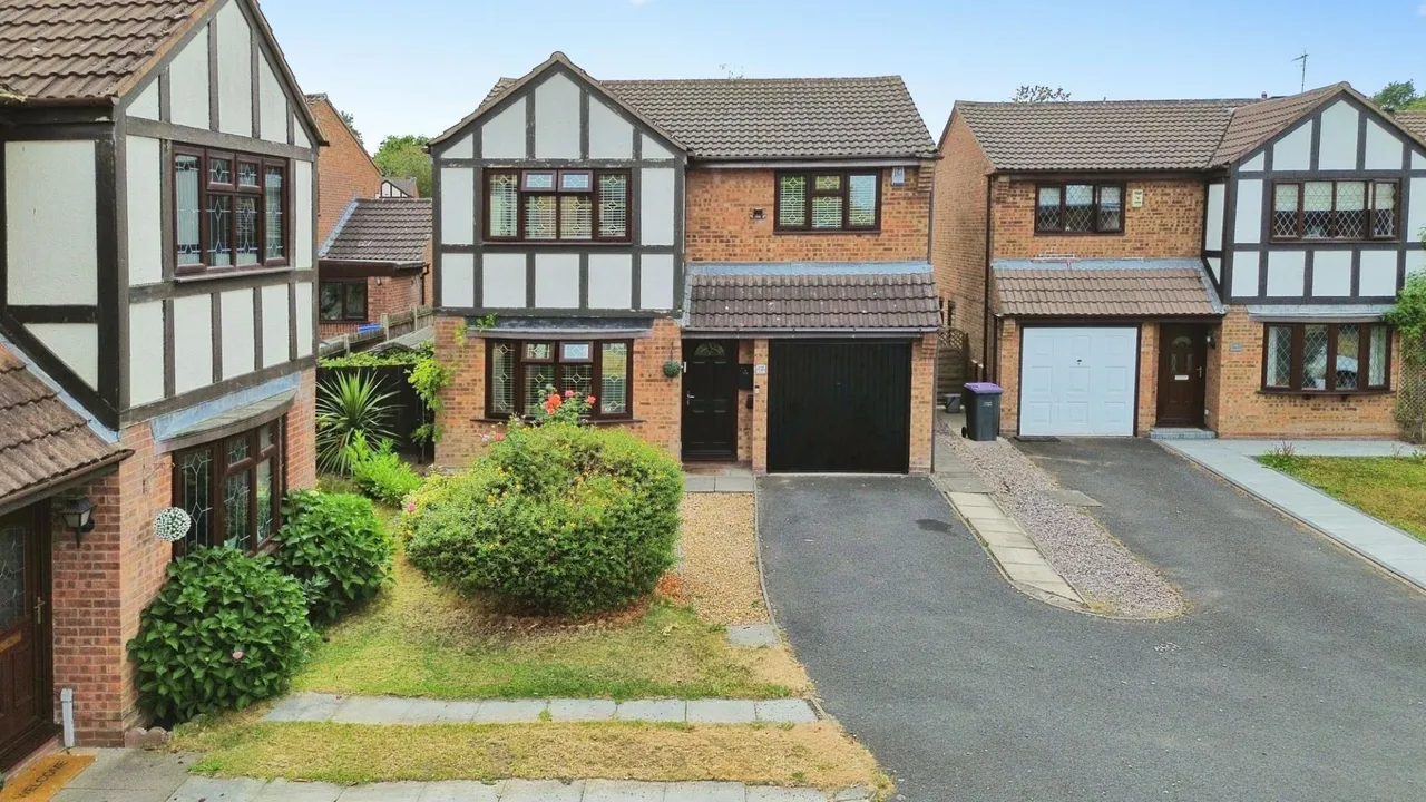 4 bed house for sale, Lower Wood, The Rock, TF3