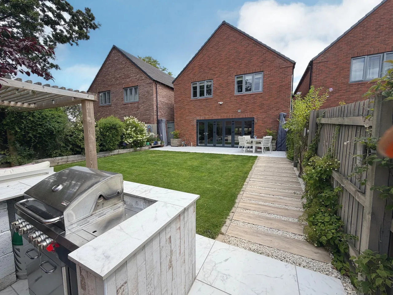 Blackburn Close, Nottingham, NG4, photo 29