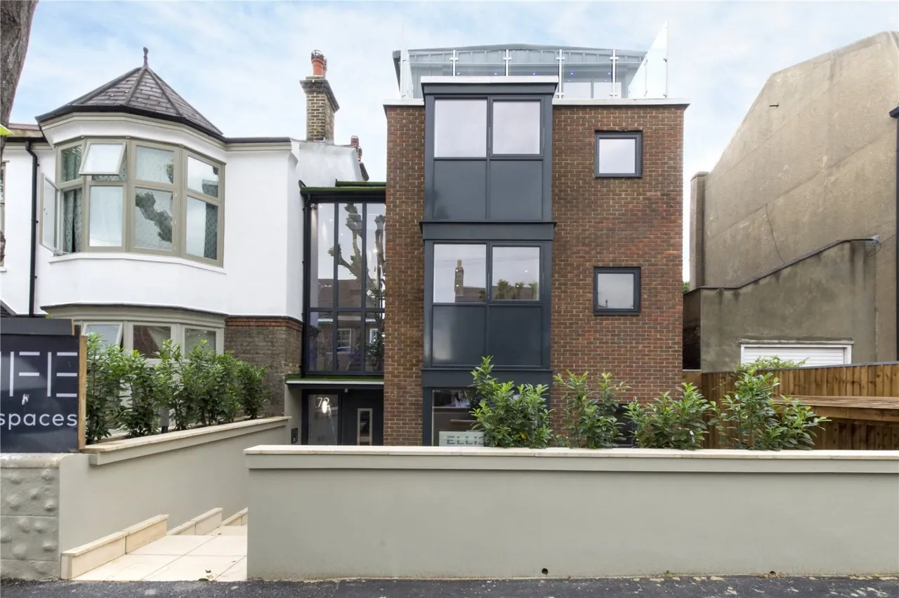 Grosvenor Park Road, London, E17, photo 4
