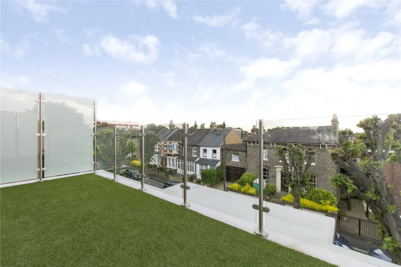 Grosvenor Park Road, London, E17, photo 6