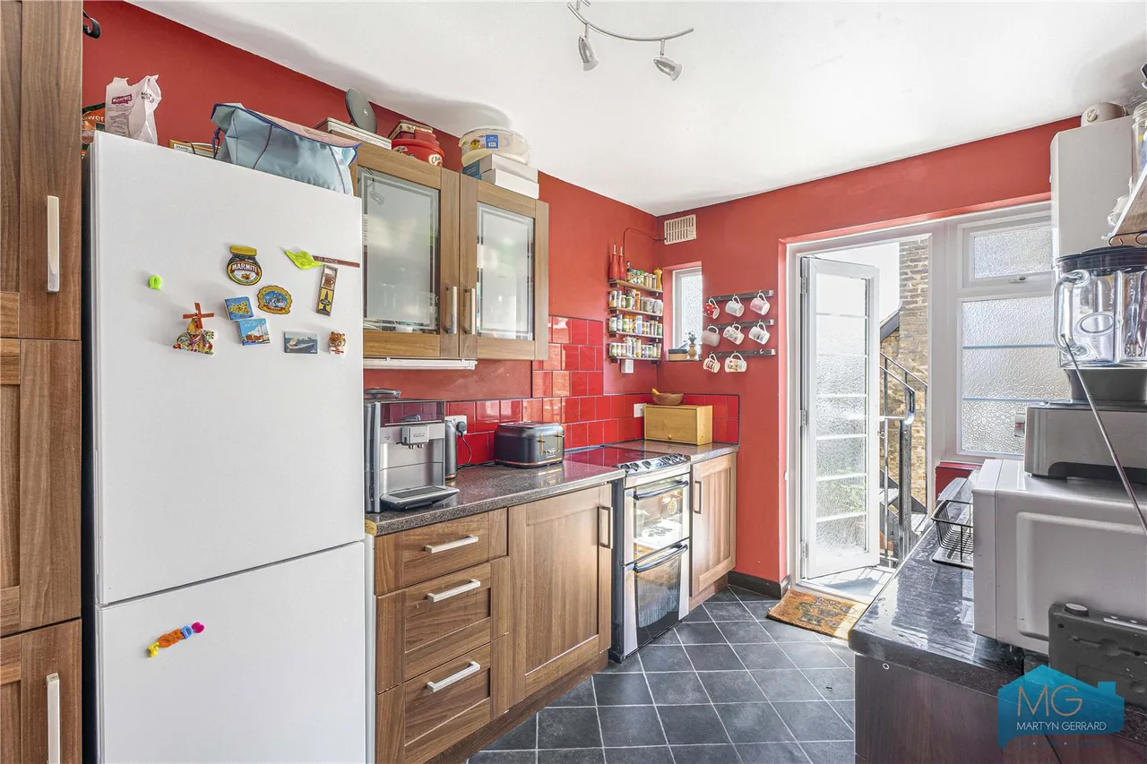 Western Road, London, N2, photo 19