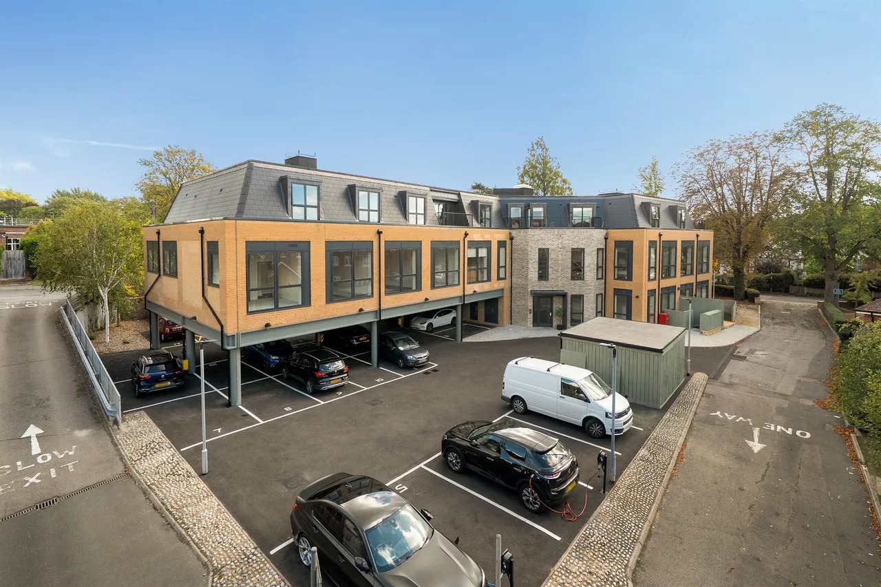 Belmont Place, Maidenhead, SL6, photo 2