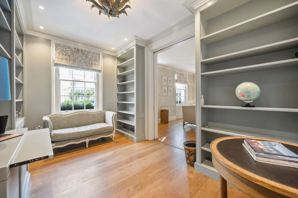 Burnsall Street, London, SW3, photo 17