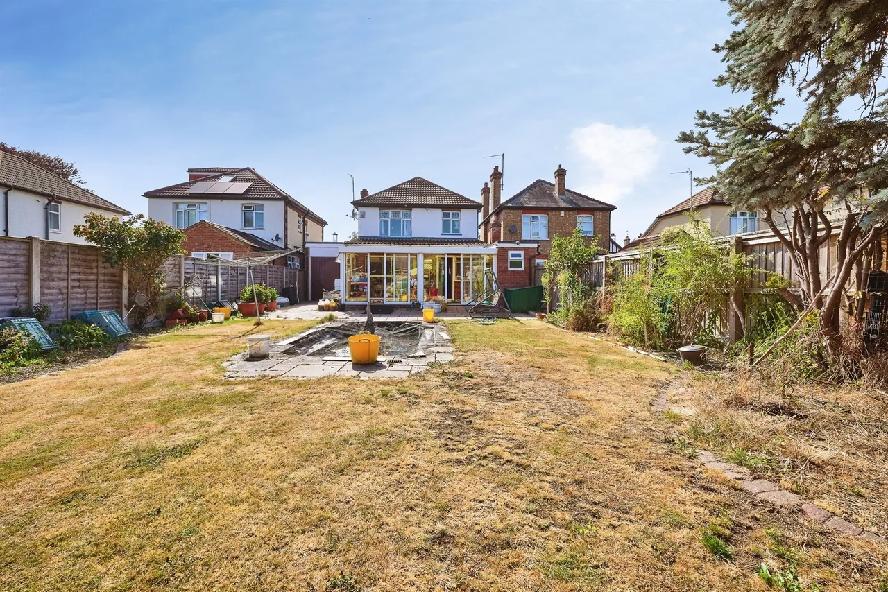 Westwood Avenue, March, PE15, photo 14
