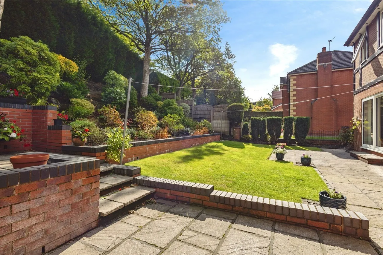 Woodend Drive, Stalybridge, Greater Manchester, SK15, photo 5