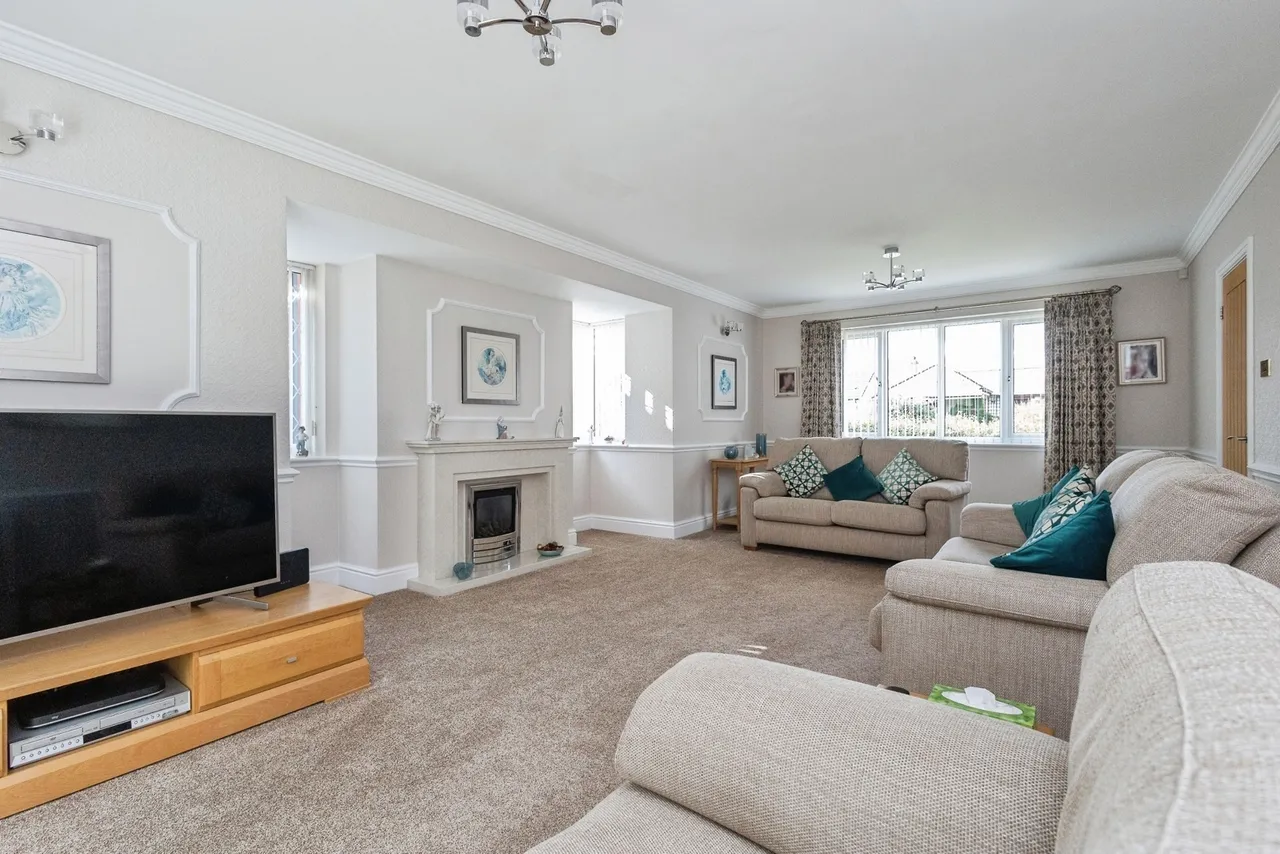 Woodend Drive, Stalybridge, Greater Manchester, SK15, photo 8