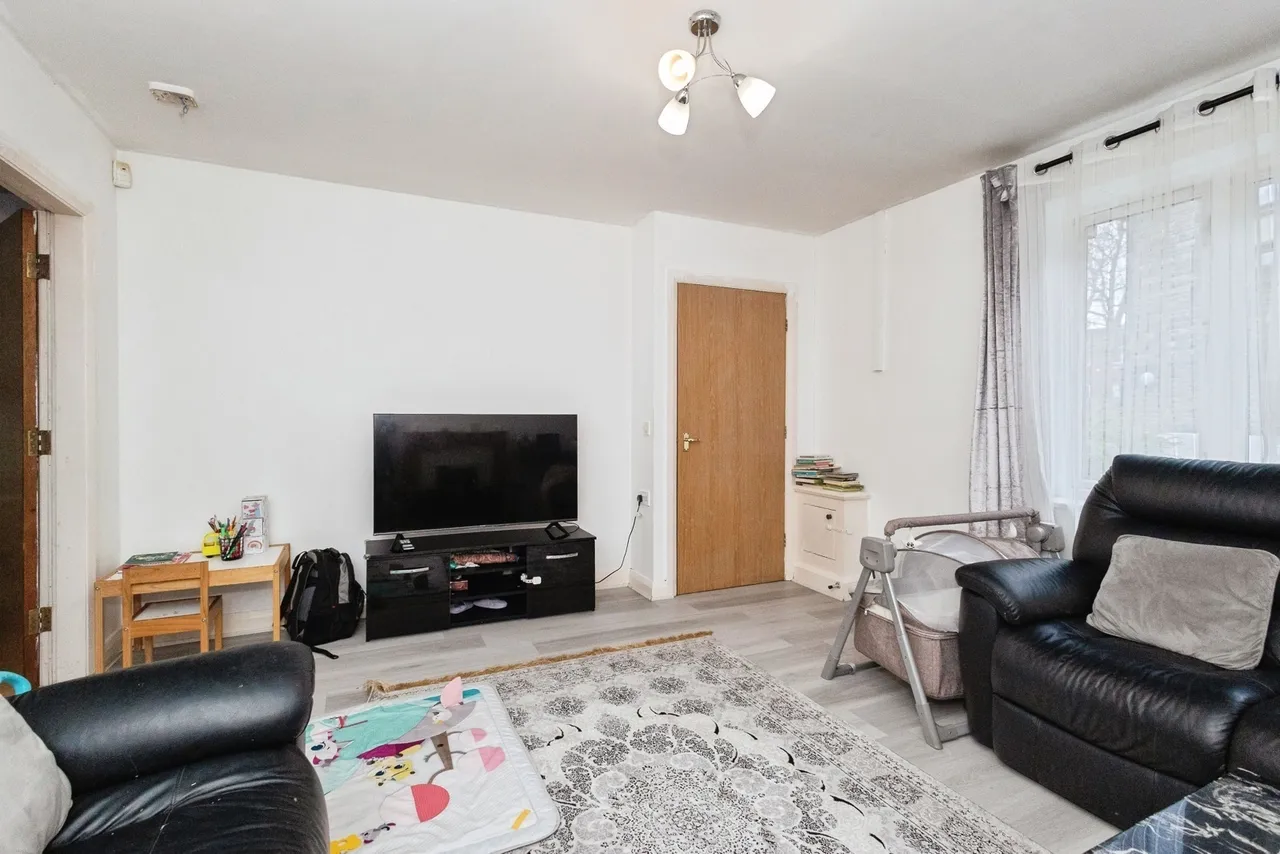 Kirkman Close, Gorton, Manchester, M18, photo 4