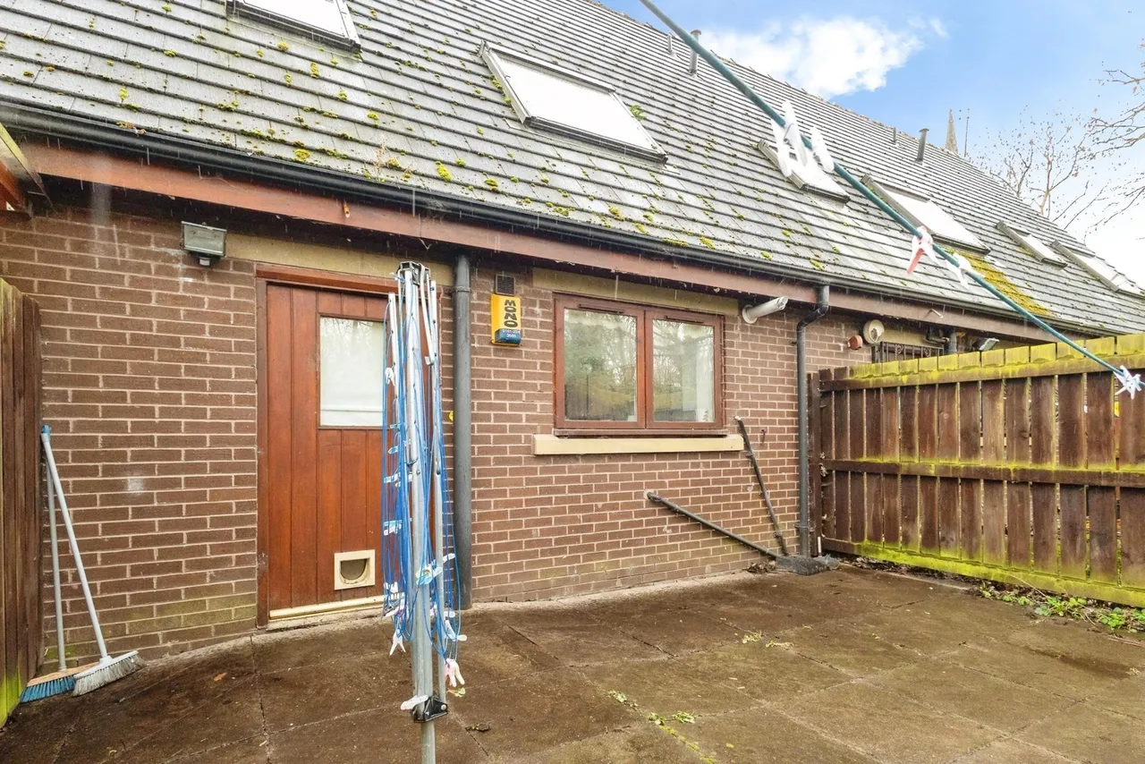 Kirkman Close, Gorton, Manchester, M18, photo 18