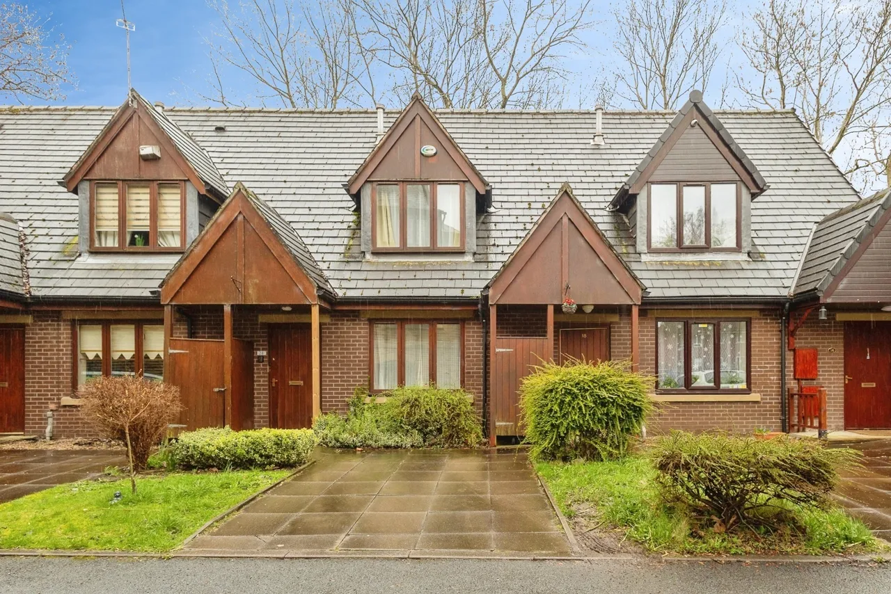 2 bed house for sale — Kirkman Close, Gorton, Manchester, M18