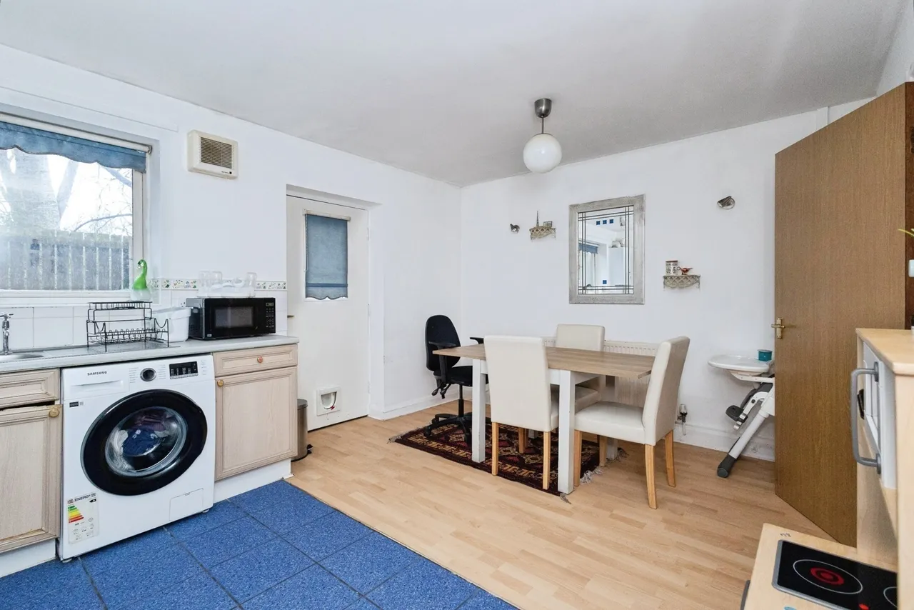 Kirkman Close, Gorton, Manchester, M18, photo 6