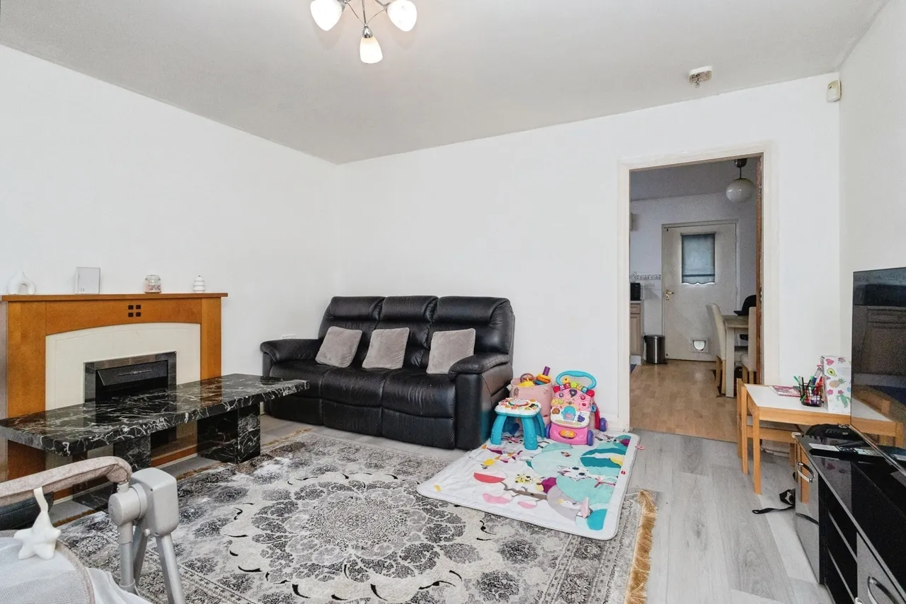 Kirkman Close, Gorton, Manchester, M18, photo 3