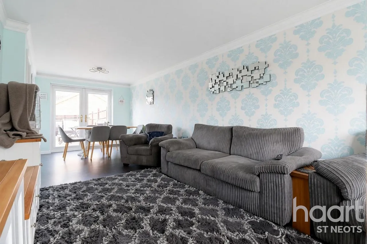 Murrell Close, St Neots, PE19, photo 2