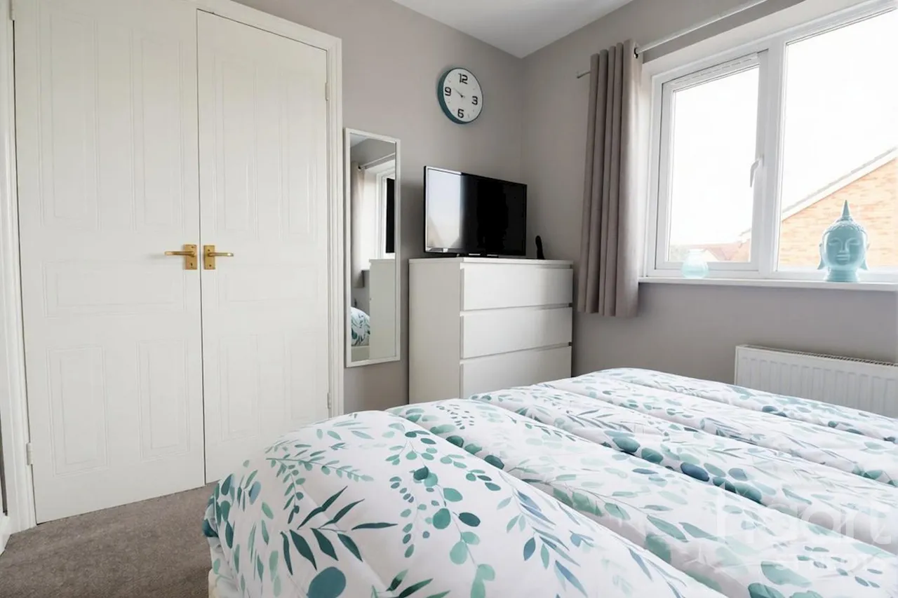 Murrell Close, St Neots, PE19, photo 20