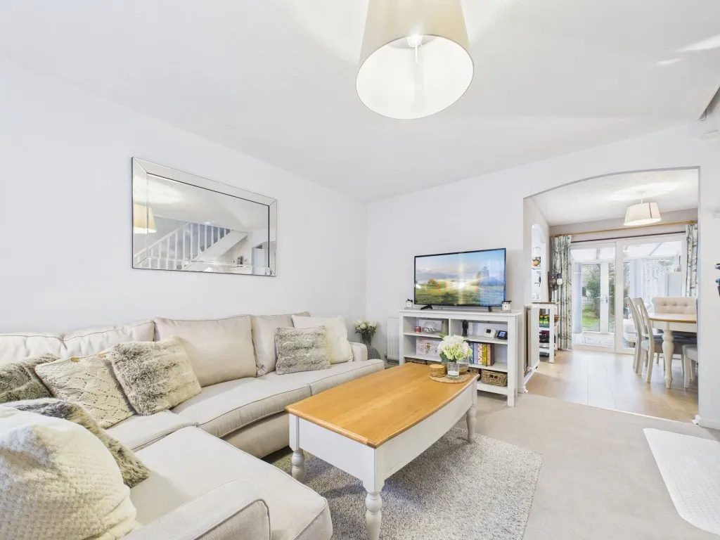 Huscarle Way, Tilehurst, RG31, photo 2