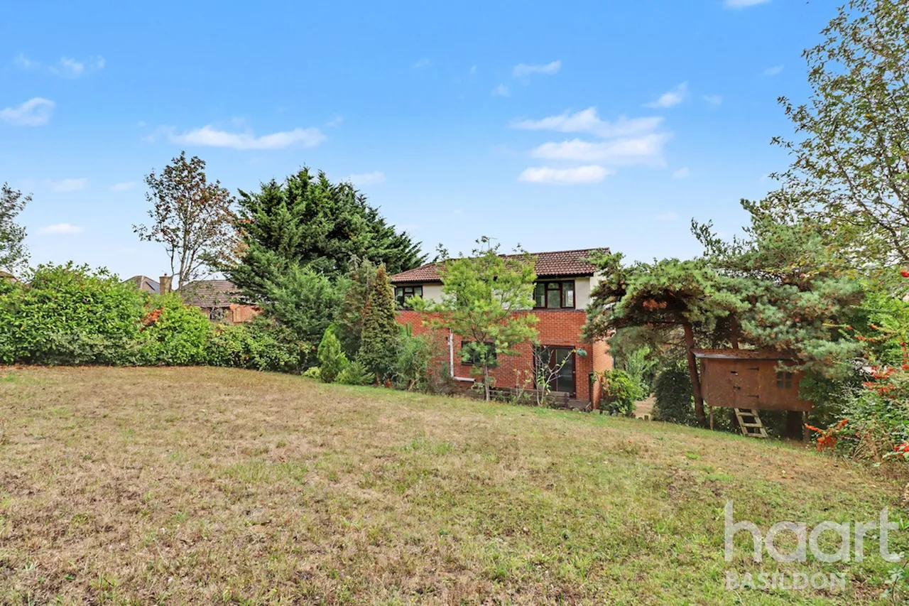 Hillcrest View, Basildon, SS16, photo 16