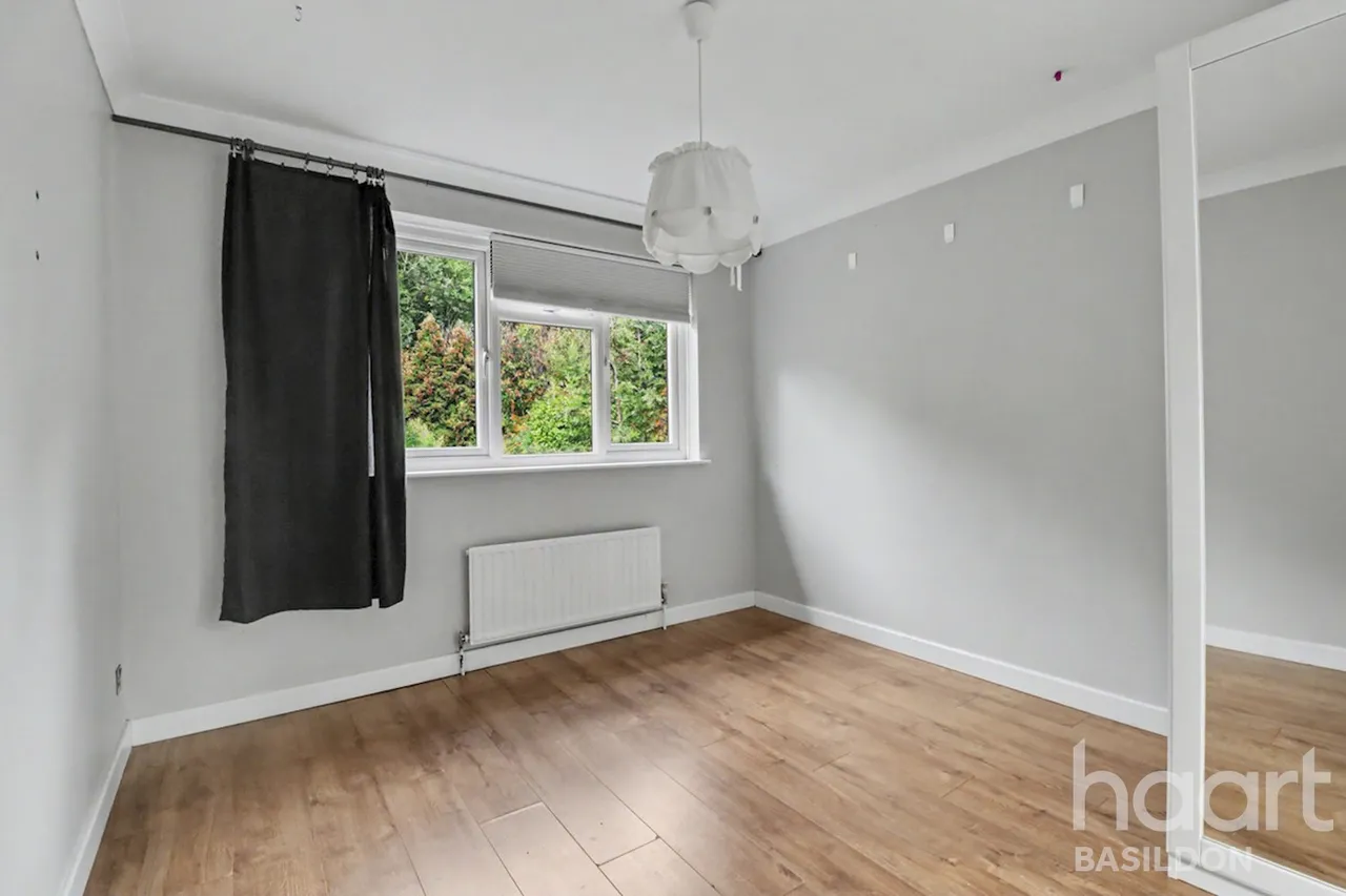 Hillcrest View, Basildon, SS16, photo 12