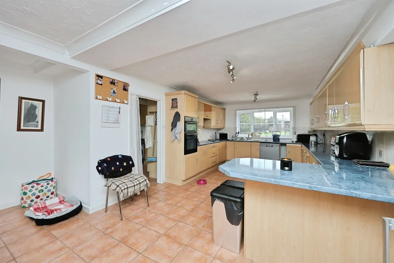 Monkhams Drive, Watton, IP25, photo 11