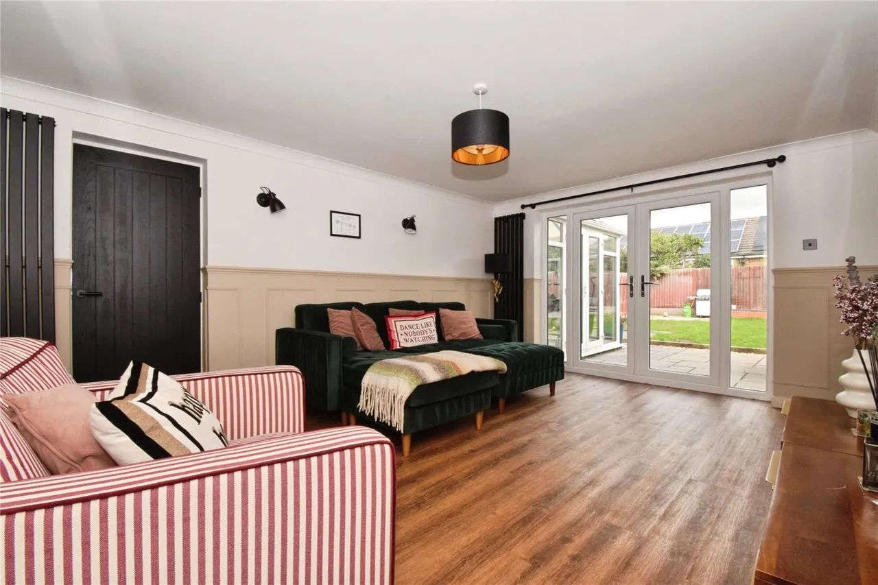 Durnford Road, Wigston, LE18, photo 2