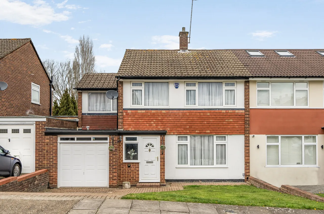 4 bed house for sale, The Hook, New Barnet, EN5