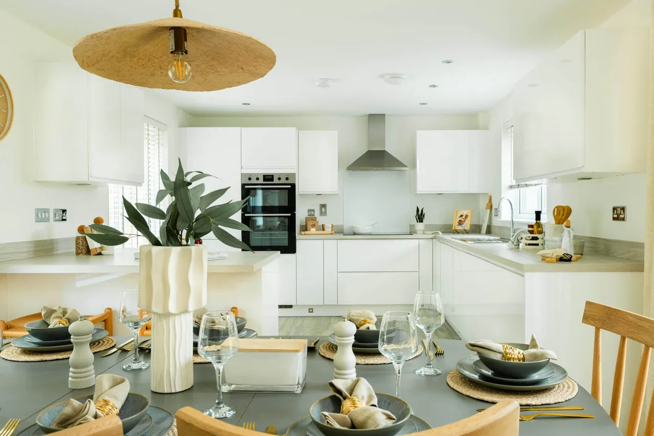 Buckingham Road, Milton Keynes, MK3, photo 2