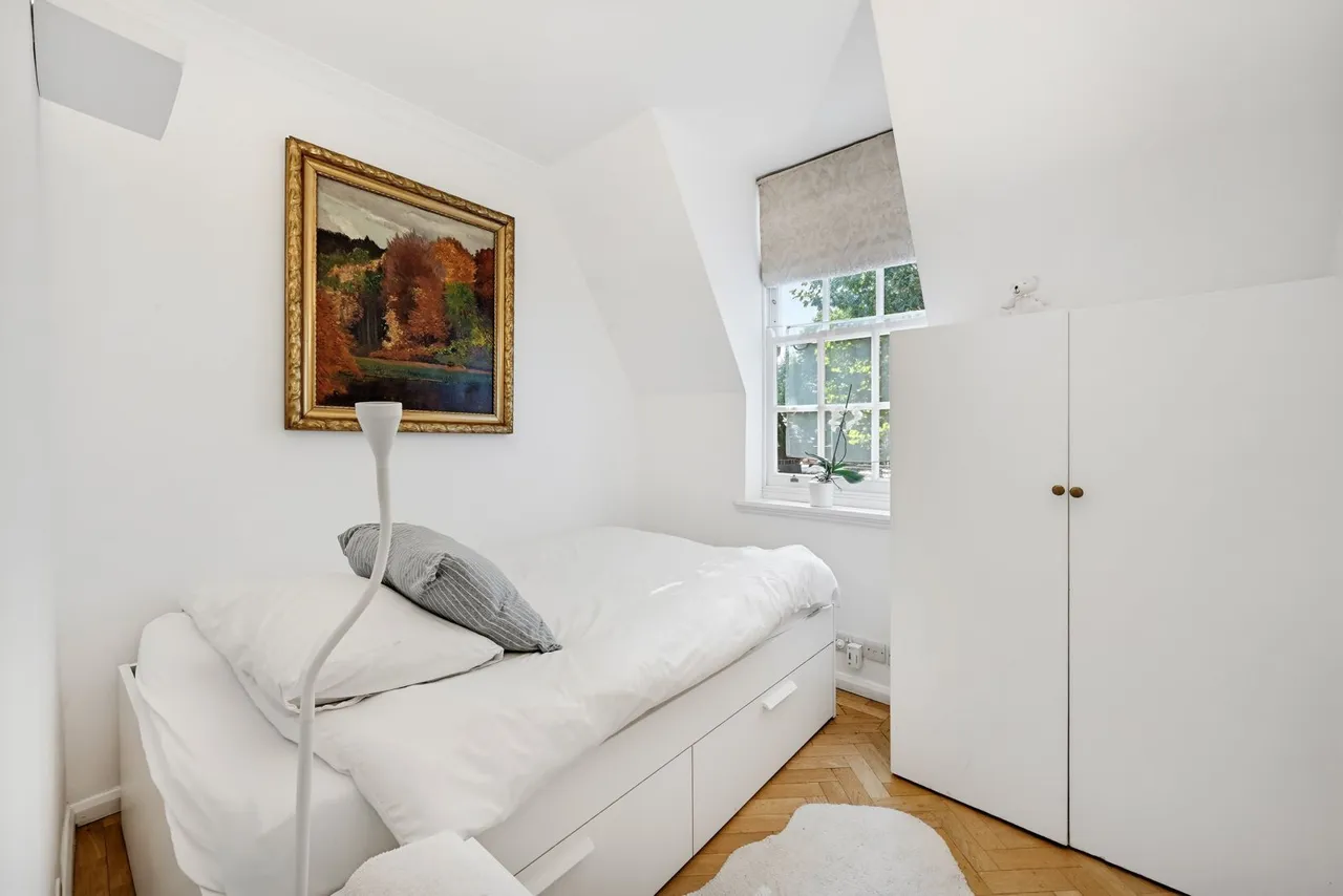 Kensington Church Walk, Kensington, London, W8 4NF, photo 9