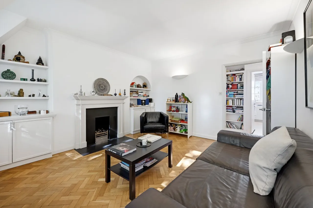 Kensington Church Walk, Kensington, London, W8 4NF, photo 4