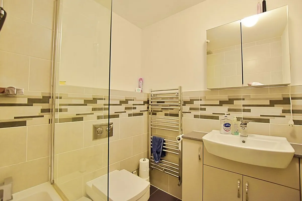 King Drive, Bracebridge Heath, photo 13