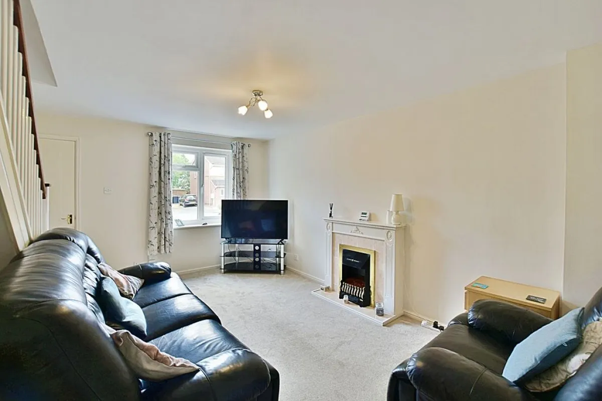 King Drive, Bracebridge Heath, photo 3