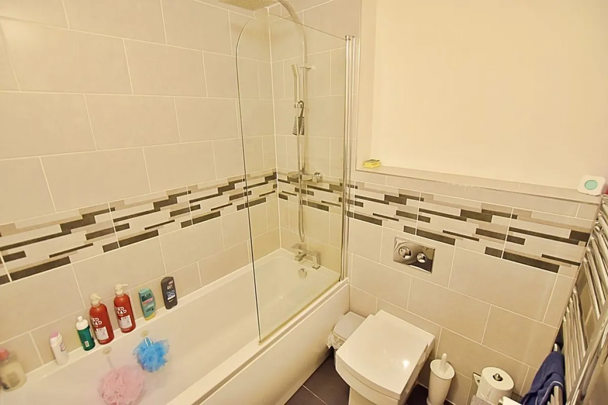 King Drive, Bracebridge Heath, photo 12