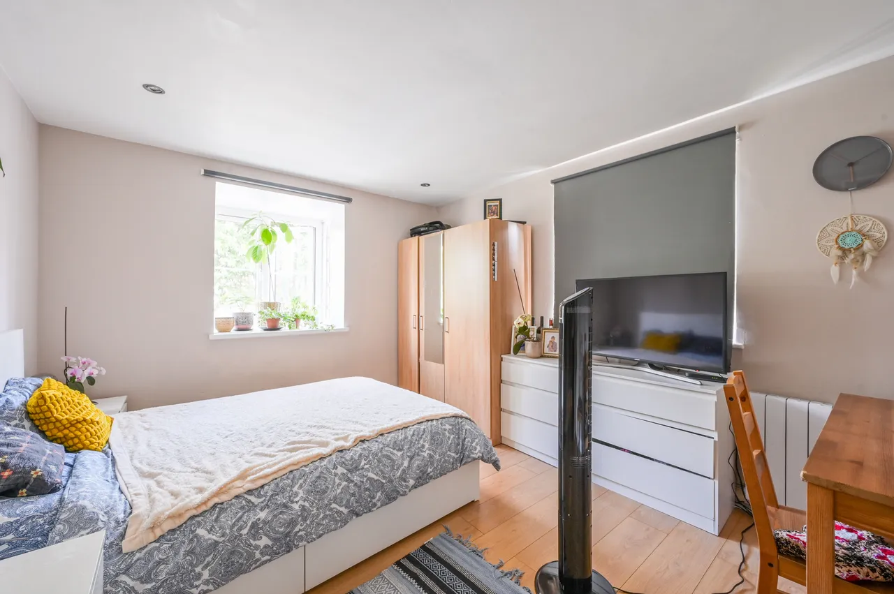42 Athol Square, London, photo 5