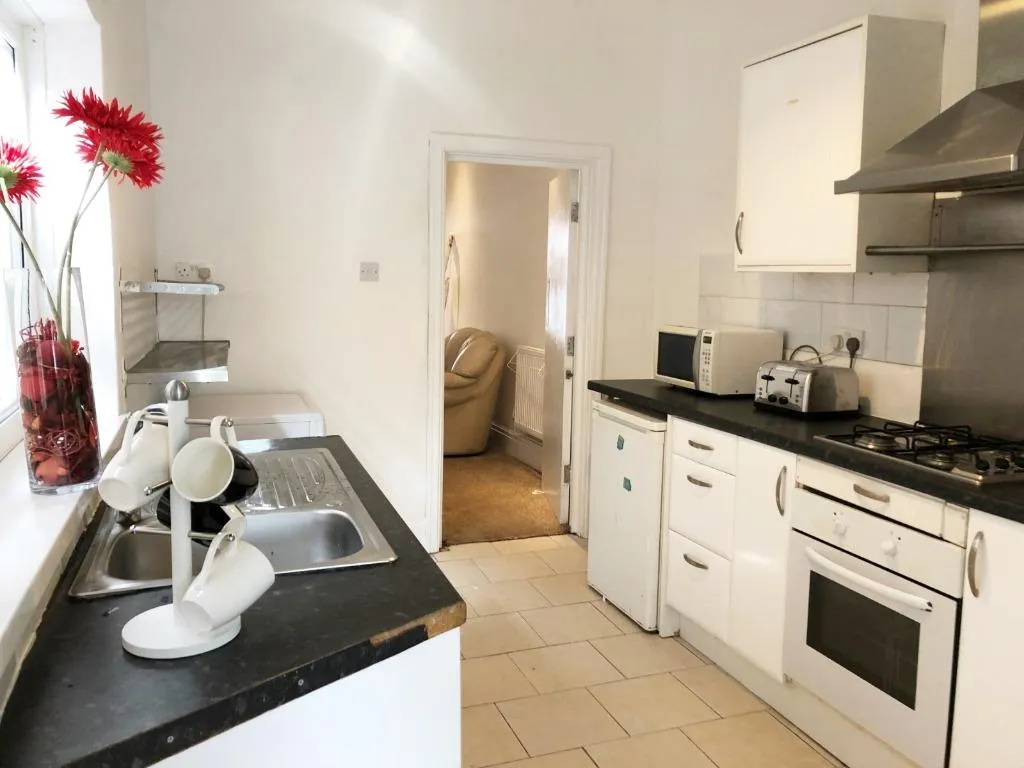 1 bed house to rent, Guildford Street, Shelton, ST4