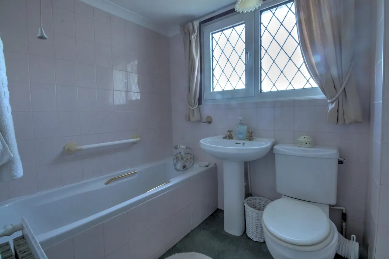 Half Moon Lane, Worthing, BN13, photo 17