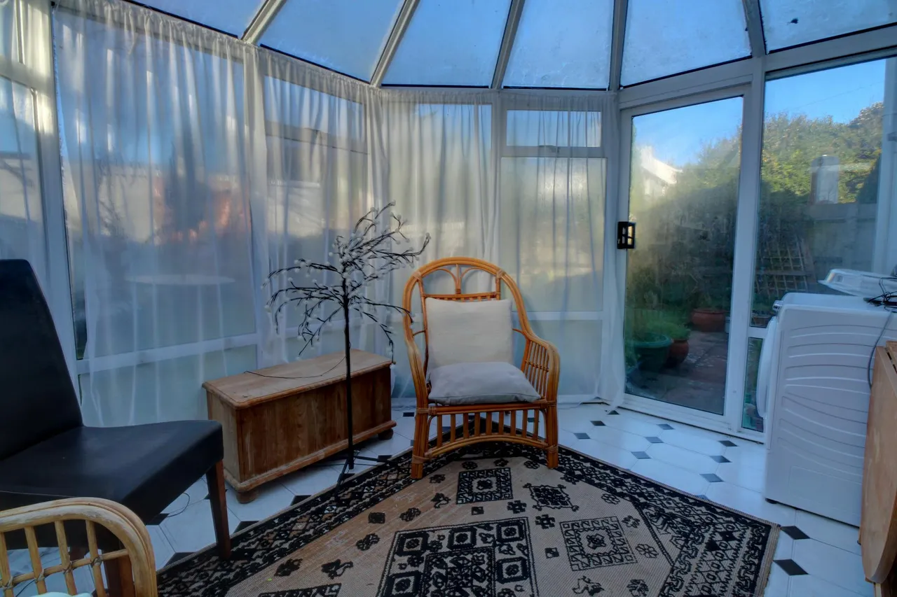 Half Moon Lane, Worthing, BN13, photo 10