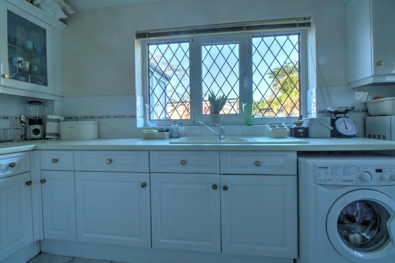 Half Moon Lane, Worthing, BN13, photo 9