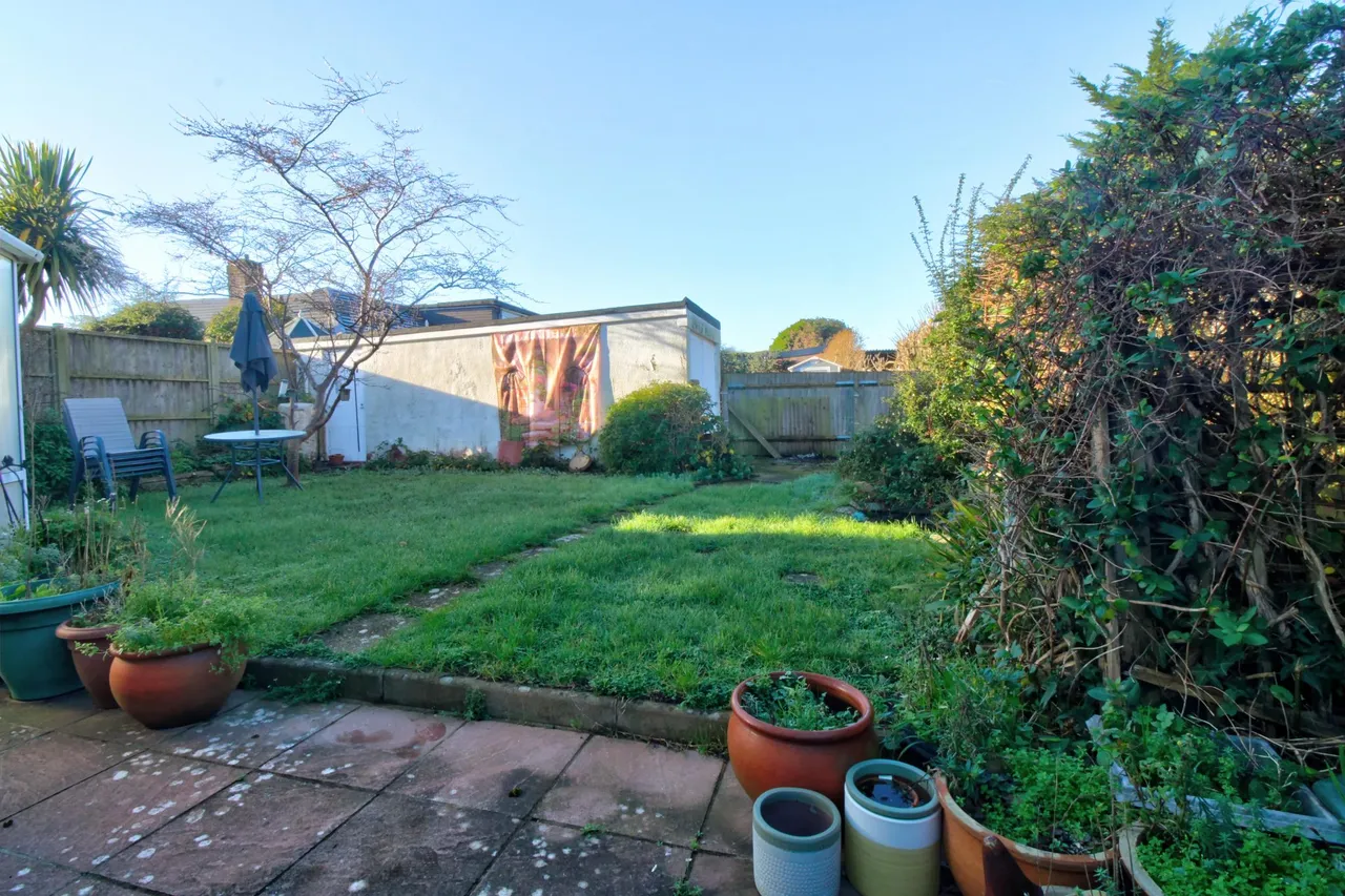 Half Moon Lane, Worthing, BN13, photo 22