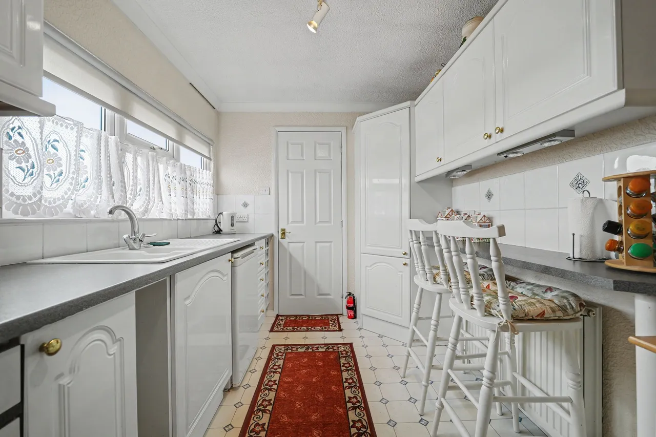 Mill Farm Park, Bulkington, CV12, photo 8