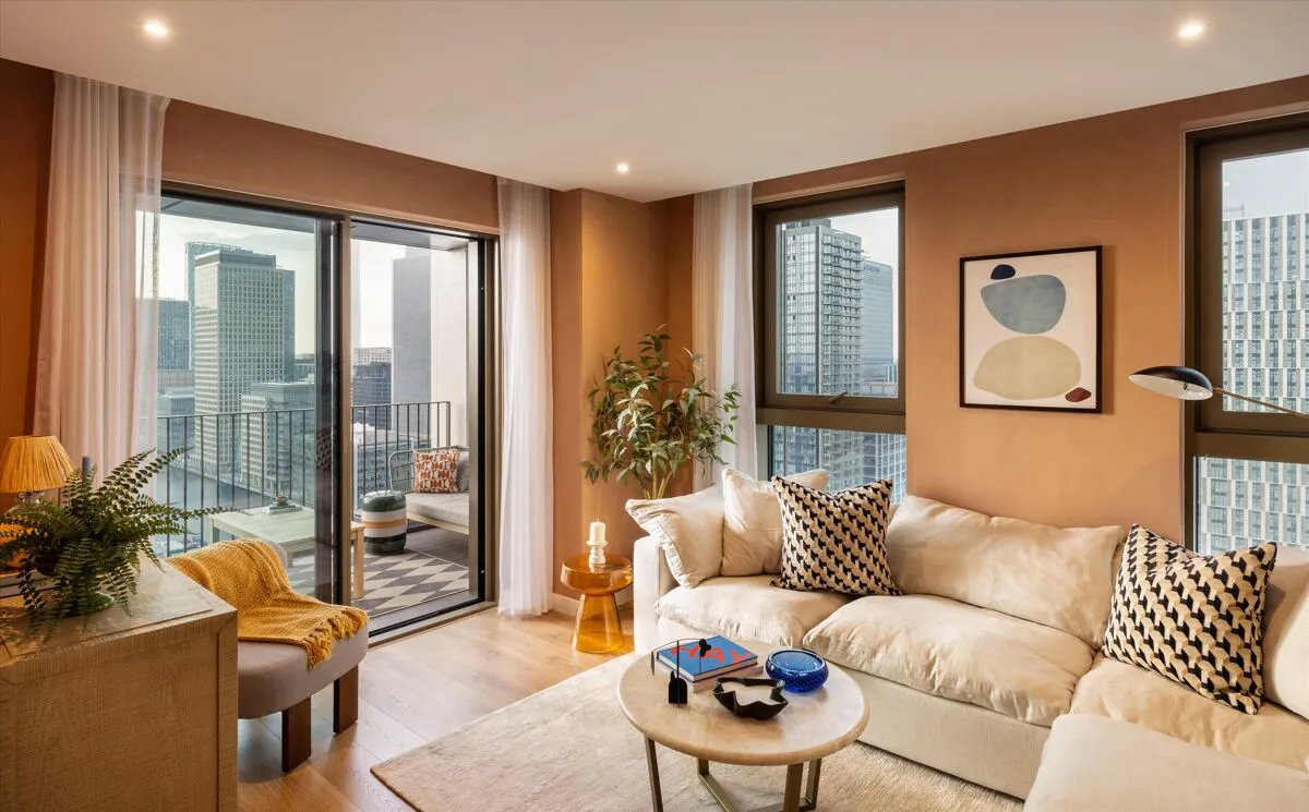 2 bed flat for sale, One Thames Quay, Marsh Wall, E14