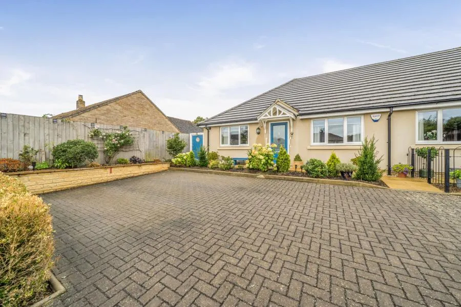 2 bed house for sale, Hailey Road, Witney, OX28