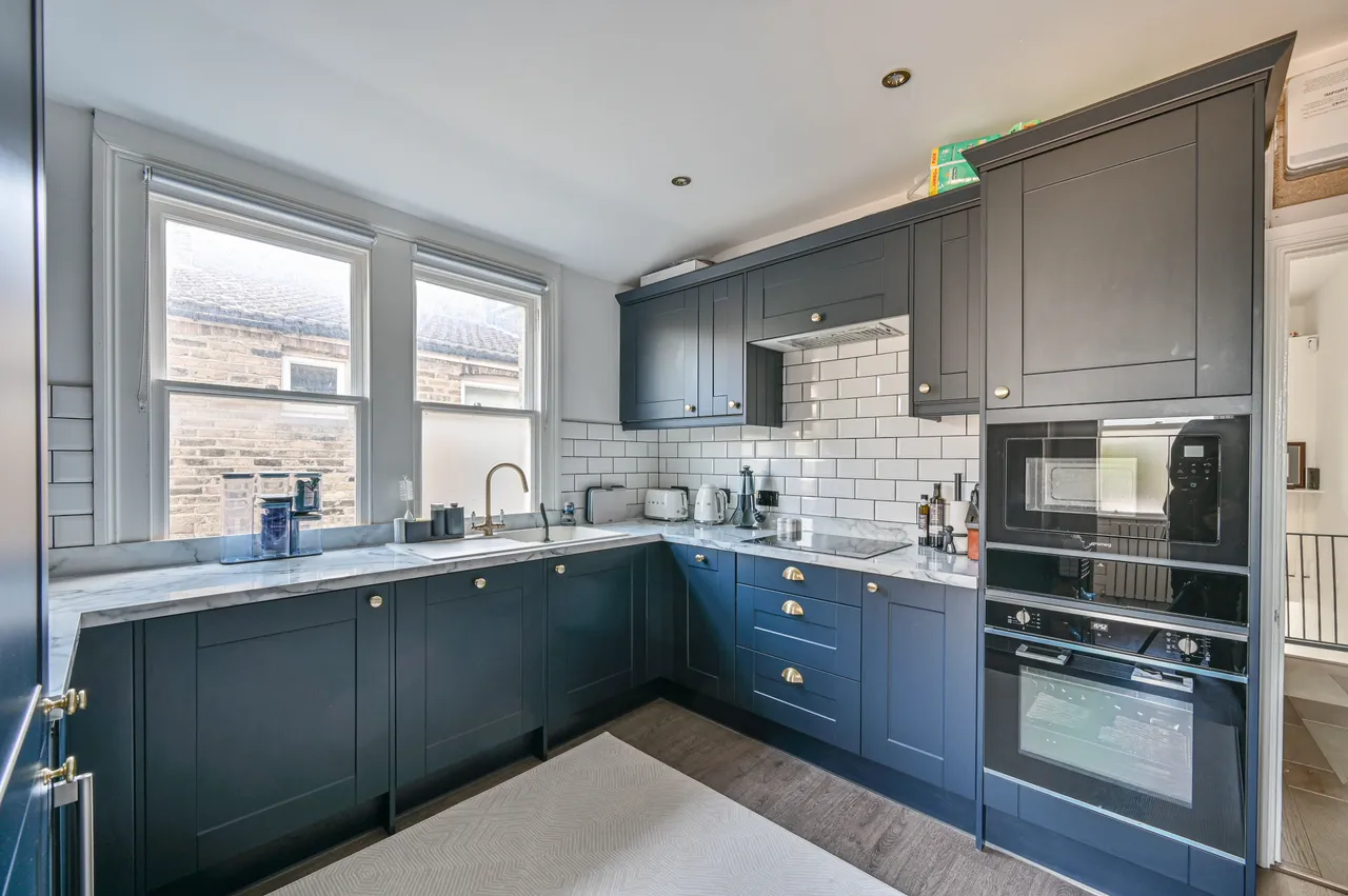 45 Charlmont Road, London, photo 8