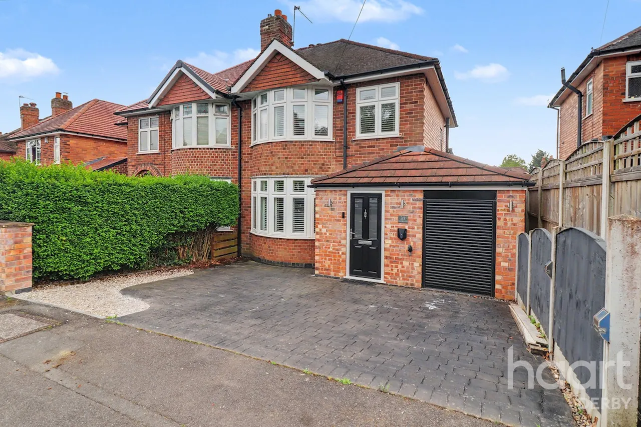 3 bed house for sale, West Bank Road, Allestree, DE22