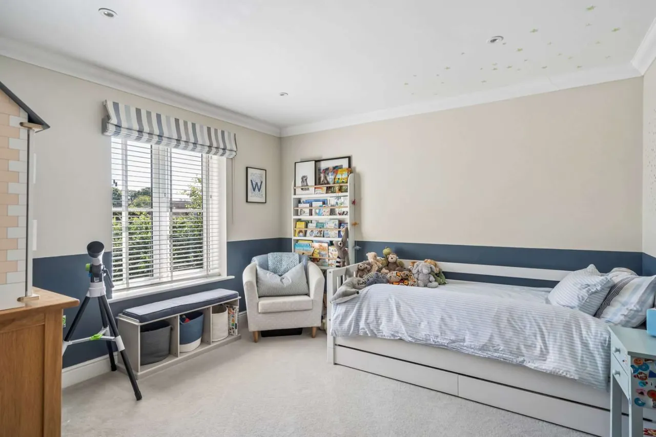 Mill Road, Shiplake, Henley-on-Thames, Oxfordshire, RG9 3LN, photo 11