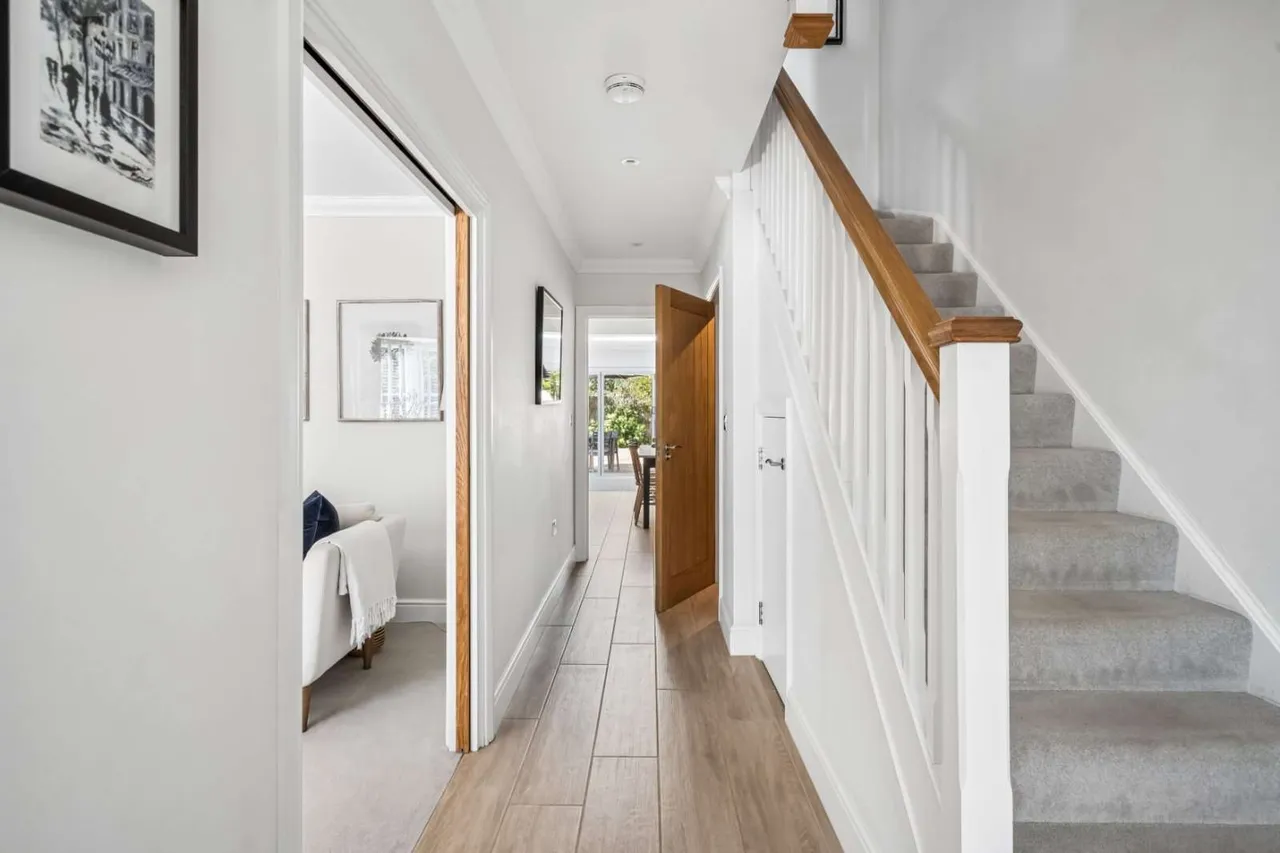 Mill Road, Shiplake, Henley-on-Thames, Oxfordshire, RG9 3LN, photo 3