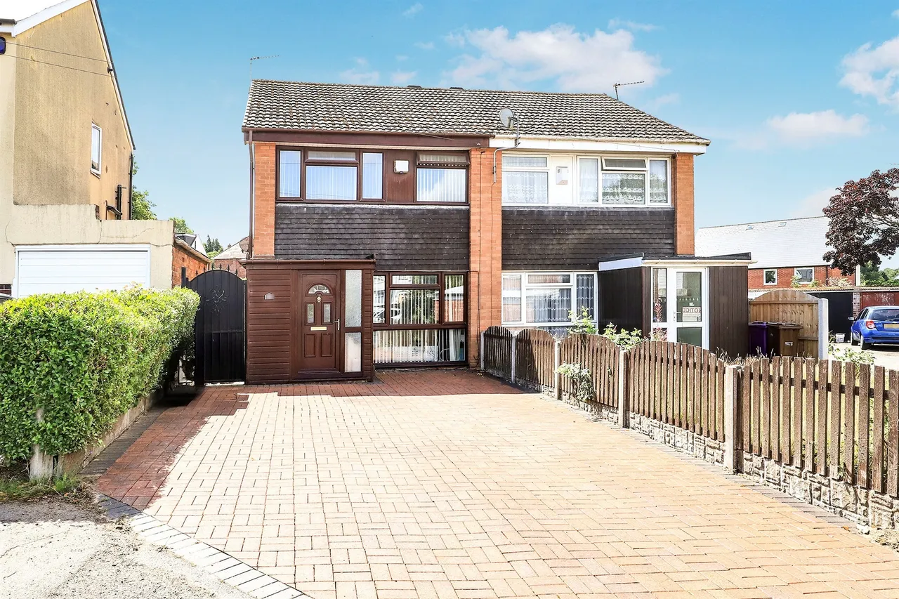 3 bed house for sale, Ryecroft Avenue, Penn, WV4