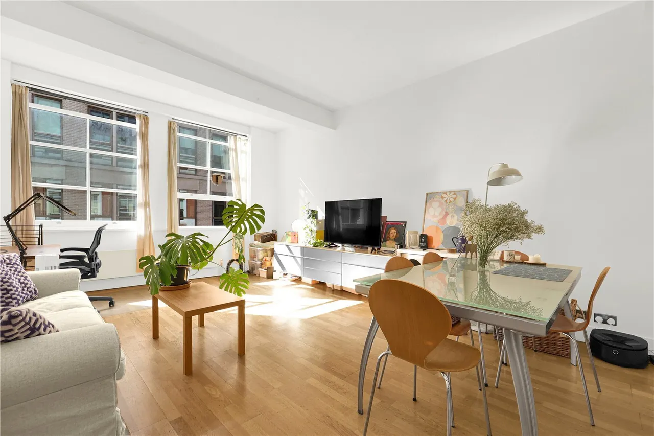 1 bed flat for sale, Mallow Street, London, EC1Y